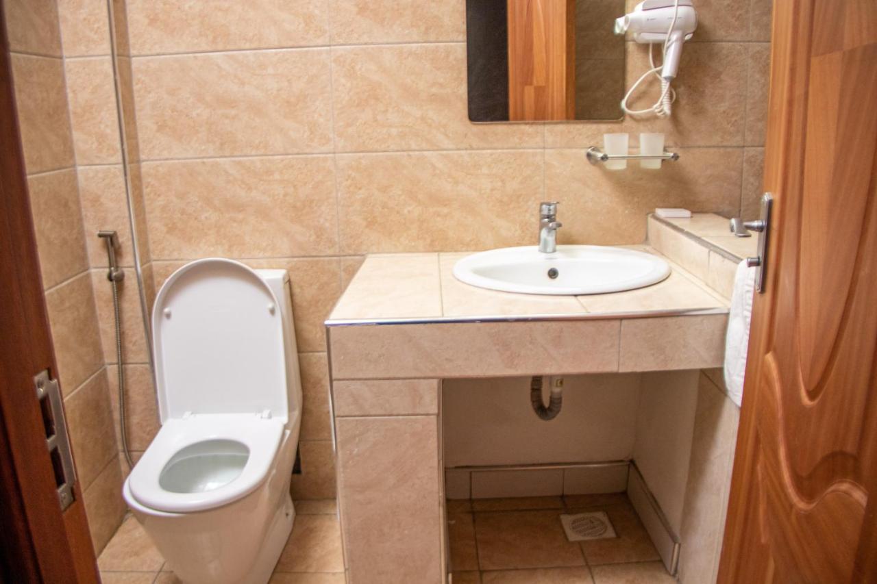 Grand Winston Hotel Nakuru Ngoại thất bức ảnh