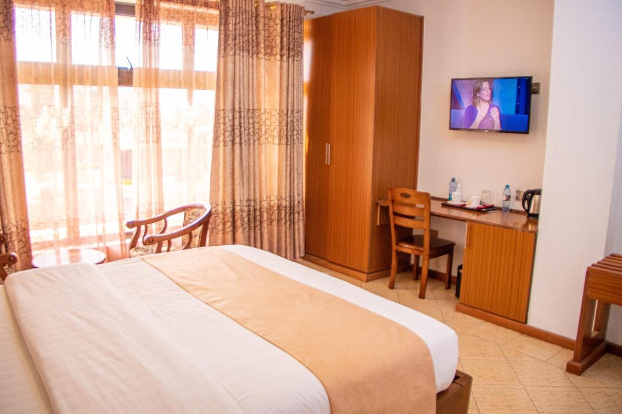 Grand Winston Hotel Nakuru Ngoại thất bức ảnh